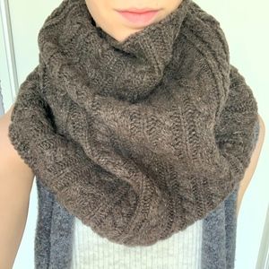 H&M | Knit Tube Scarf